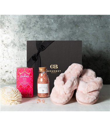 Pamper Gift Hamper with Cosy Slippers