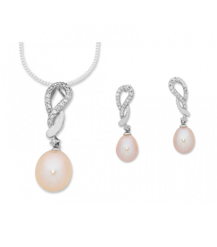 Freshwater Pearl Necklace and Earring Set