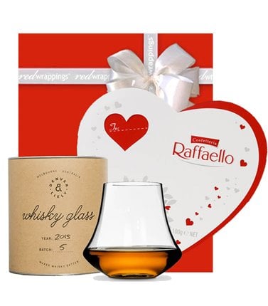Valentine Whisky Glass with Rafaello 