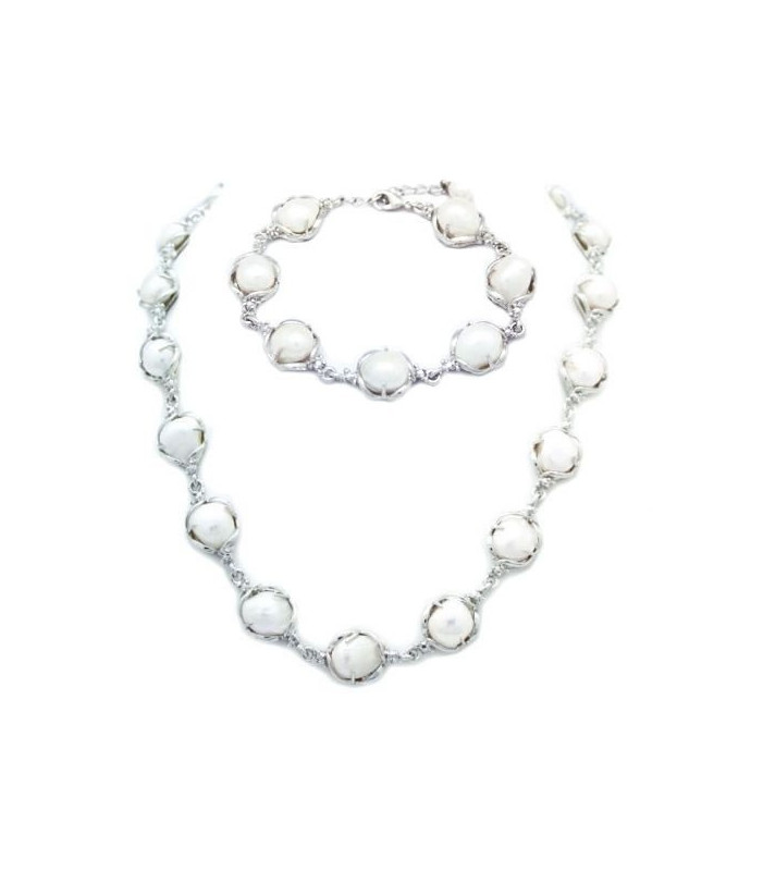 White Freshwater Pearl Necklace & Bracelet Set